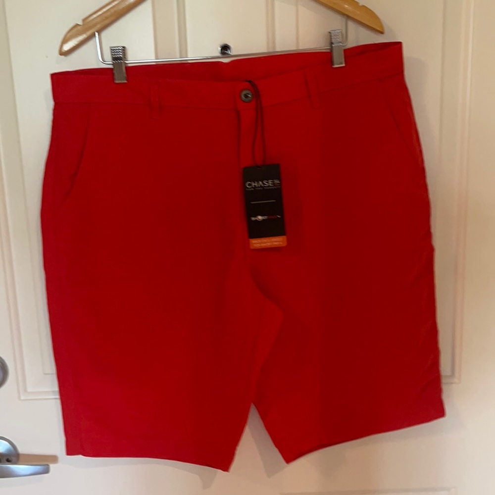 Brand-New, Chase Men’s Size 36 Golf Short